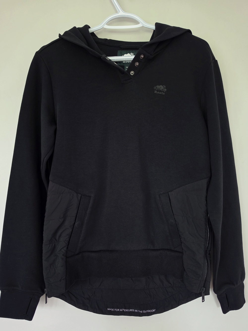 Roots Women's Black Hooded Pullover Jacket Size XS. Cotton Blend.
